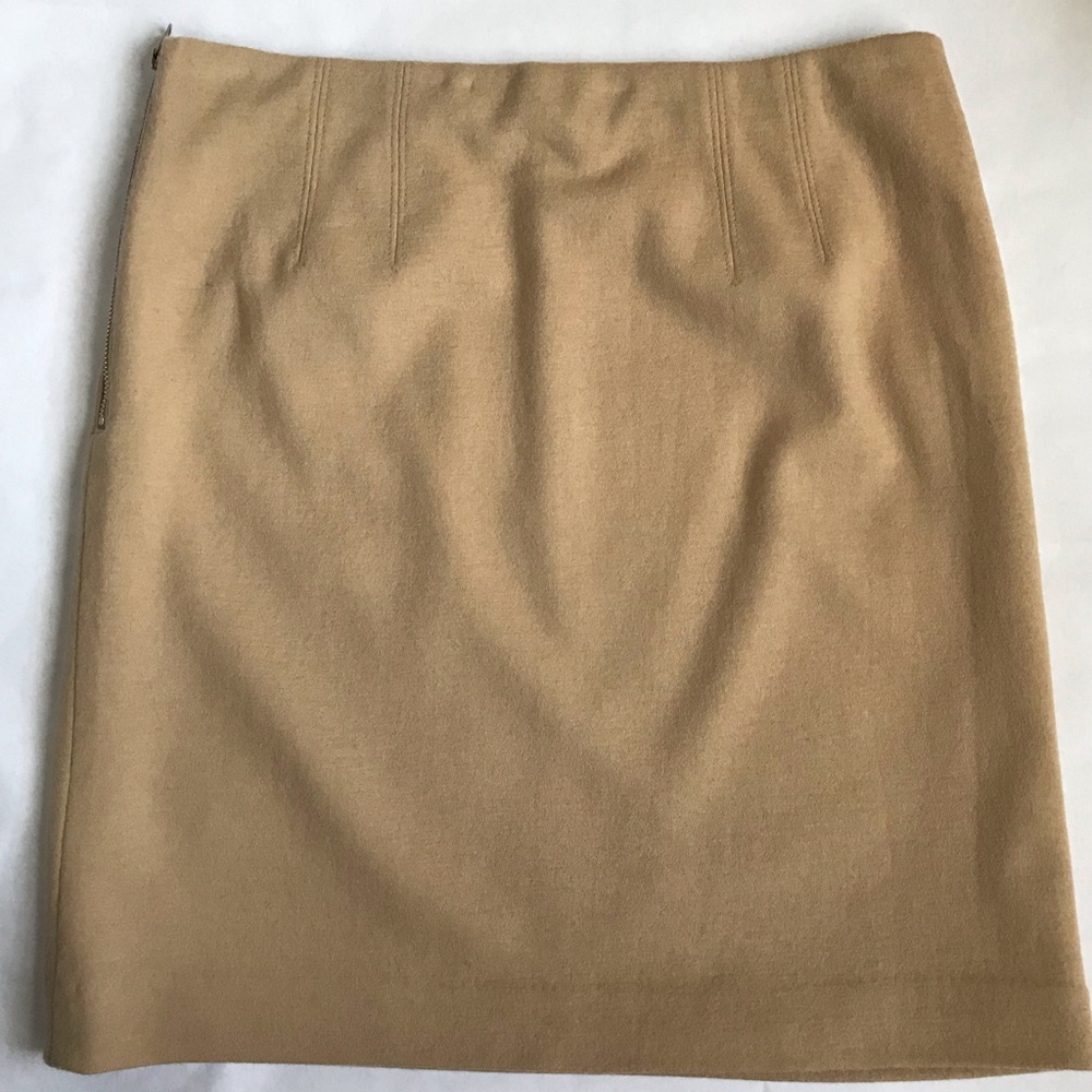 Ann Taylor Wool-Blend Mini-Skirt Size 4 Camel - Picture 2 of 8